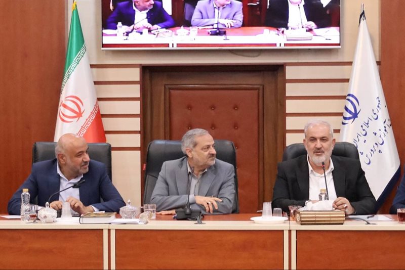  آمادگی وزارت نیرو برای آگاهی بخشی به دانش آموزان و معلمان در خصوص صنعت آب و برق