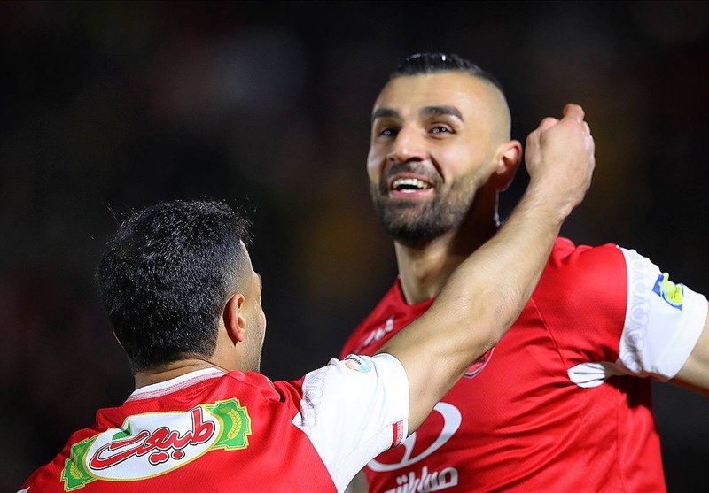 نفس پرسپولیس پشت گوش ۲ صدرنشین