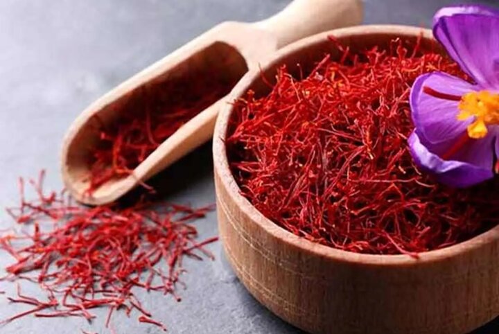طلای سرخ به 100 میلیون تومان رسید
