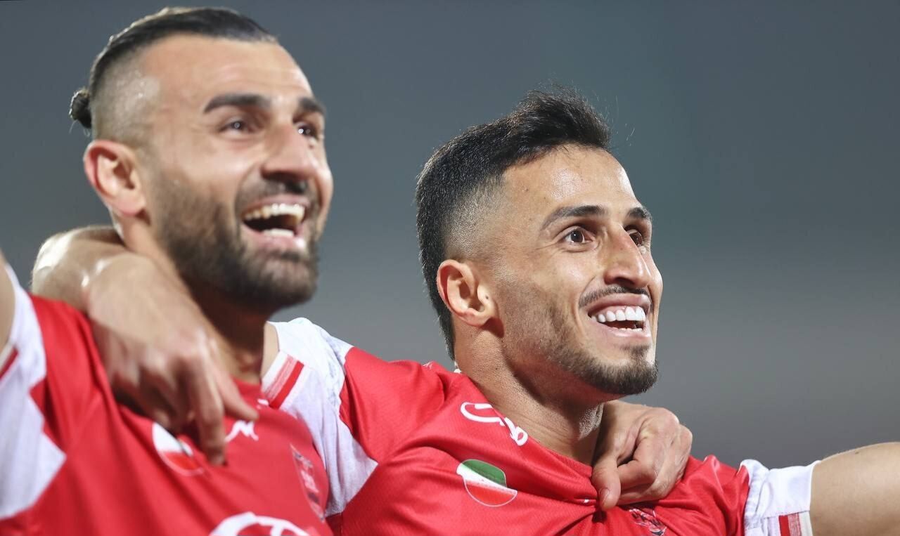 پرسپولیس موقتا به صدر جدول رسید