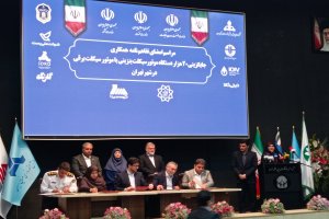 تفاهم نامه جایگزینی ۲۰ هزار موتورسیکلت بنزینی با برقی امضا شد 