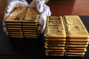 واردات ۷ میلیارد و ۶۵۲ میلیون دلار شمش طلا از فرودگاه امام