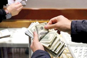 اختلاف دلار آزاد و توافقی به ۲۰ درصد کاهش یافت