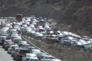 تردد در آزادراه تهران-شمال و جاده چالوس تا اطلاع ثانوی ممنوع شد