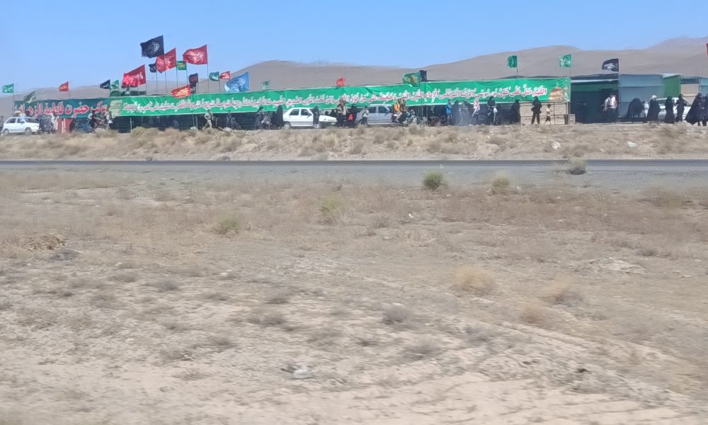 گزارش تصویری پیادهروی زائران از نیشابور تا حرم مطهر رضوی