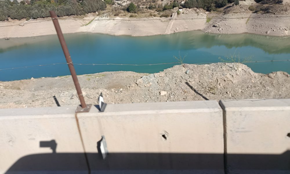 گزارش تصویری از وضعیت مخزن رو به خشکی سد لتیان