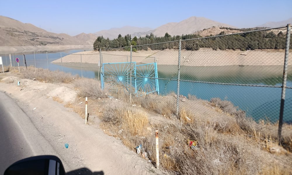 گزارش تصویری از وضعیت مخزن رو به خشکی سد لتیان