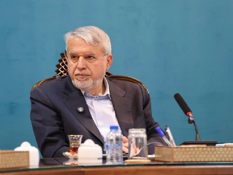 وزیر میراث فرهنگی هیچ تهدیدی متوجه تخت جمشید و پاسارگاد نیست