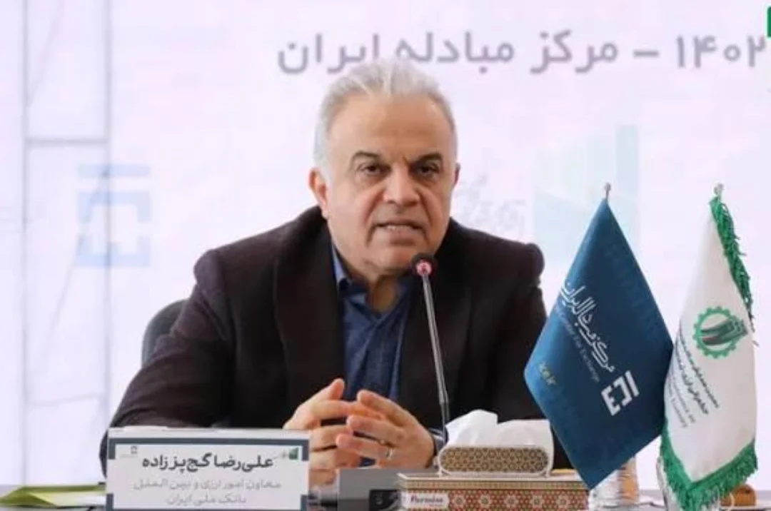 وعده حفظ قیمت نرخ ارز در تالارهای مرکز مبادله تا پایان سال