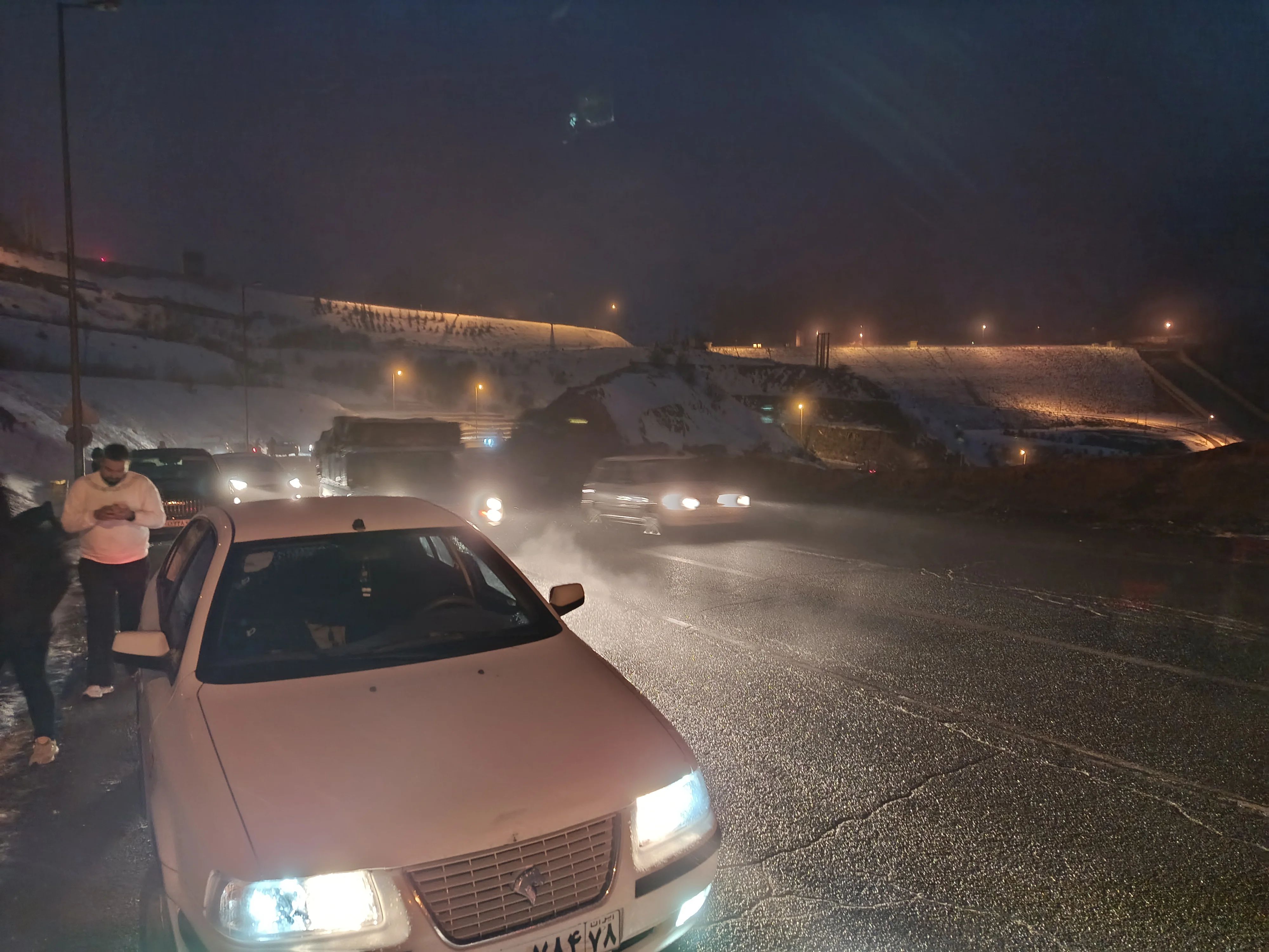 برف زمستانی در سیاه بیشه